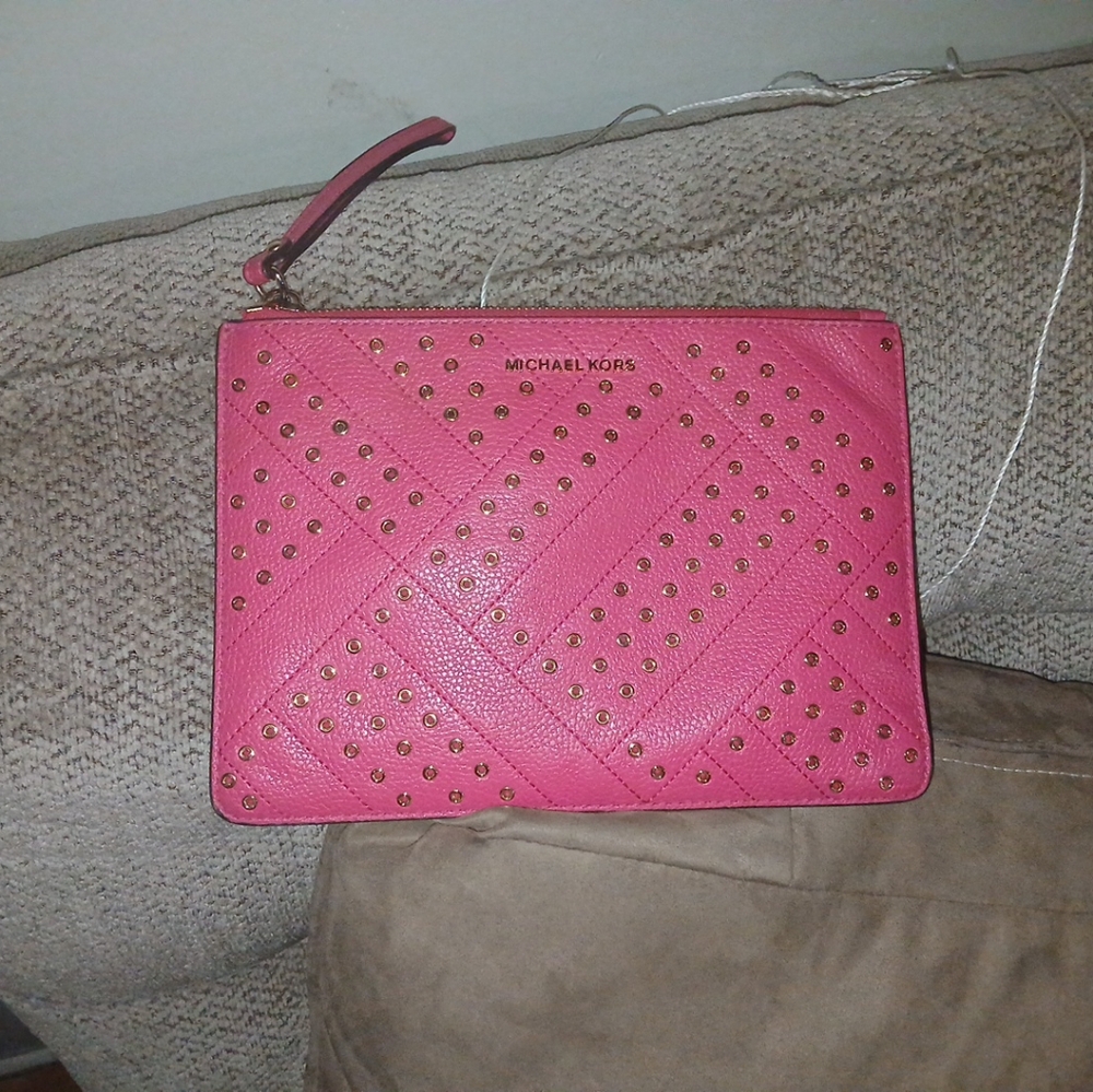 Mk cluch purse in good shape